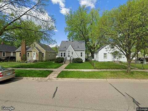 Oakdale, SAINT PAUL, MN 55118