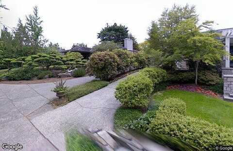 55Th, SEATTLE, WA 98105