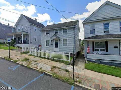Pine, DUNMORE, PA 18512