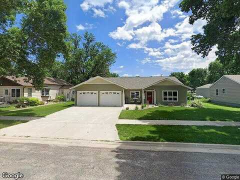 Main, EDGERTON, MN 56128