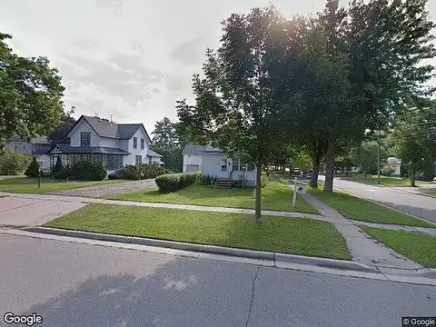 Oak, LAKE MILLS, WI 53551