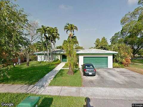 White Oak, MIAMI LAKES, FL 33014