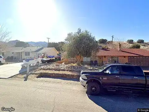 Southlake Dr, Lake Isabella, CA 93240