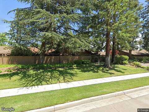 N Palm Ave, Fresno, CA 93704