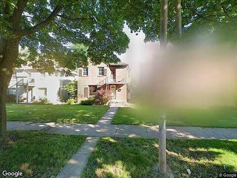 W Roosevelt Dr, Milwaukee, WI 53216