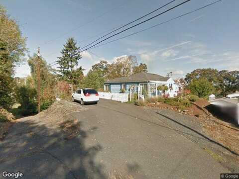 N 1St St, Saint Helens, OR 97051