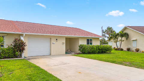 Christine, SATELLITE BEACH, FL 32937