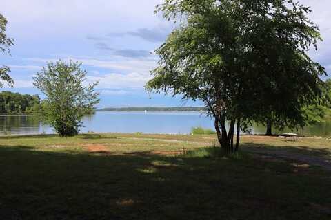 Campbells, CLARKSVILLE, VA 23927