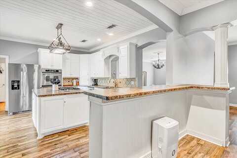 Avenue C, PORT NECHES, TX 77651