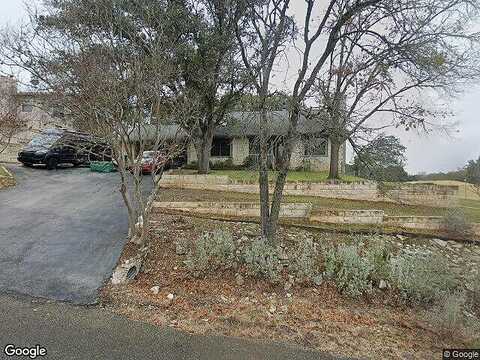Twisting, LAGO VISTA, TX 78645