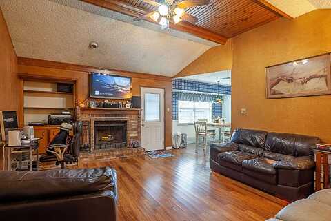 Westmeadow, BEAUMONT, TX 77706