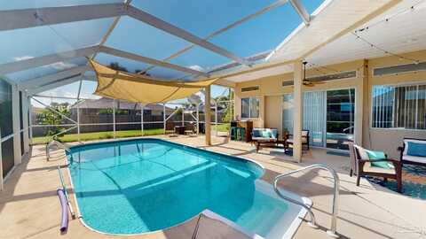 Chandelle, PENSACOLA, FL 32507