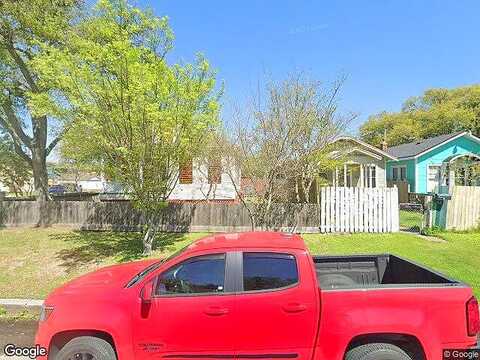 Avenue O 1/2, GALVESTON, TX 77551