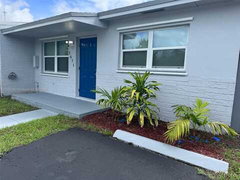 54Th, WEST PARK, FL 33023