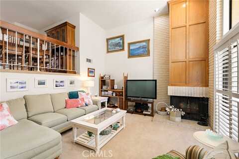 Plata, CALABASAS, CA 91302