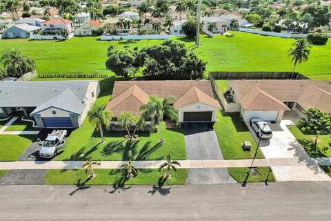 Fairfax, DAVIE, FL 33325