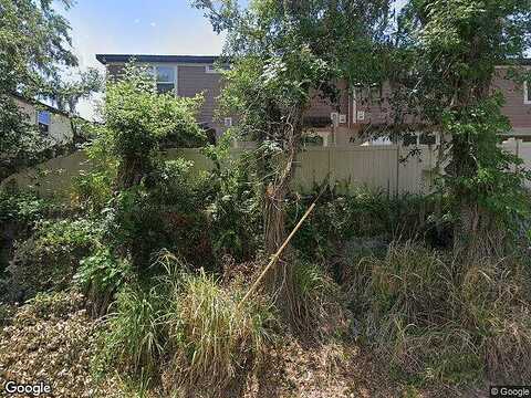 Sylvester, TAMPA, FL 33610