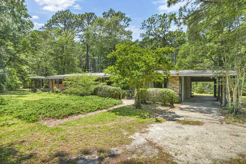 Doddie, NAVARRE, FL 32566
