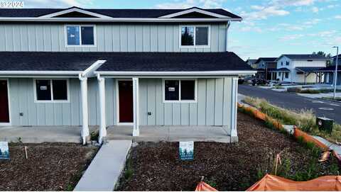 St Charles, EUGENE, OR 97402