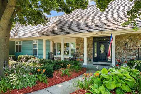 Western, CEDARBURG, WI 53012