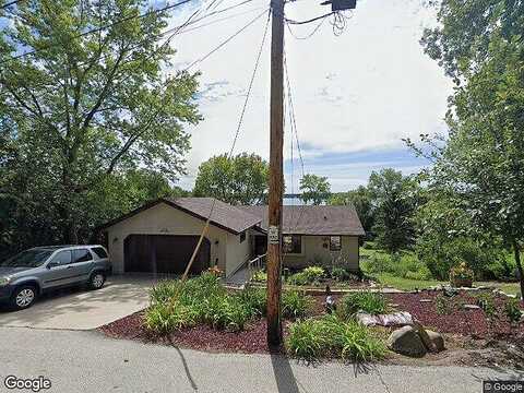 Hillside, PEWAUKEE, WI 53072