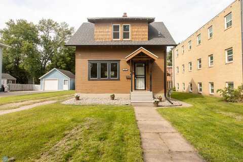 11Th, MOORHEAD, MN 56560