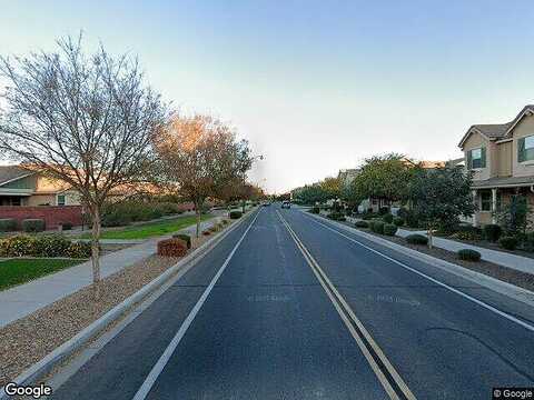 Vest, GILBERT, AZ 85295