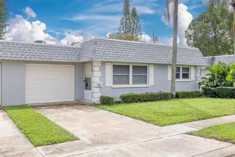 Mindy, LARGO, FL 33771