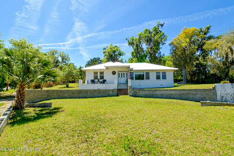 Carr, PALATKA, FL 32177