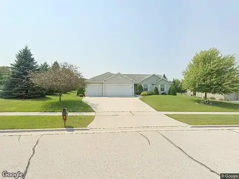 Lisa, NEW HOLSTEIN, WI 53061