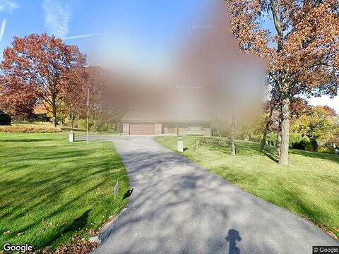 Patricia, PEWAUKEE, WI 53072