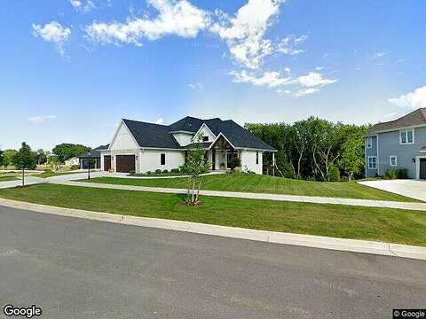 Crescent Hill, SUSSEX, WI 53089