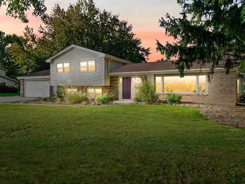 Lisbon, OCONOMOWOC, WI 53066