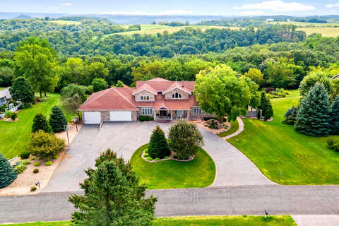 Three Town, LA CROSSE, WI 54601