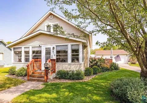 Oak, CLOQUET, MN 55720