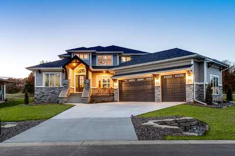 Home Stretch, WAUNAKEE, WI 53597