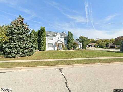 Chesterwood, PEWAUKEE, WI 53072
