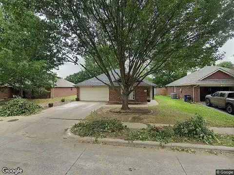 Lisa, BURLESON, TX 76028