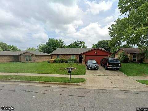 Evelyn, BURLESON, TX 76028