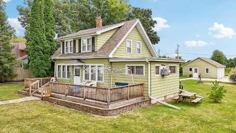 Douglas, OCONOMOWOC, WI 53066