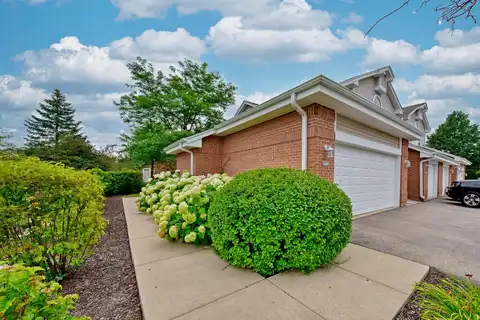 Woodbridge, GREENDALE, WI 53129