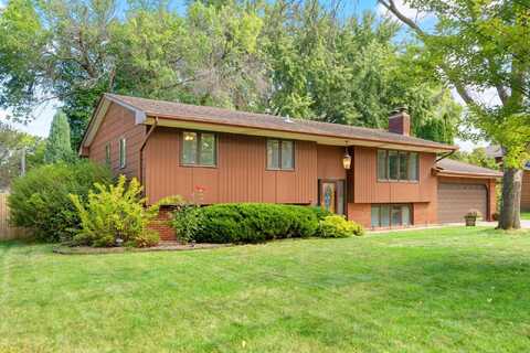 114Th, BURNSVILLE, MN 55337