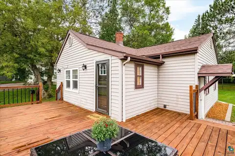White, CLOQUET, MN 55720