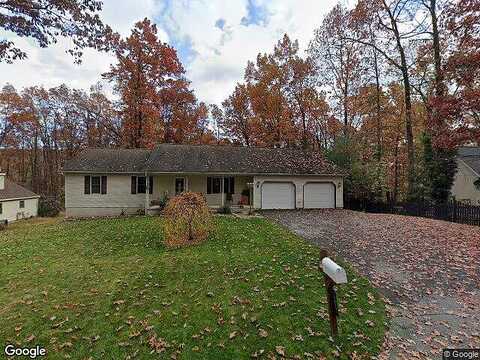 Nicklas, FAYETTEVILLE, PA 17222