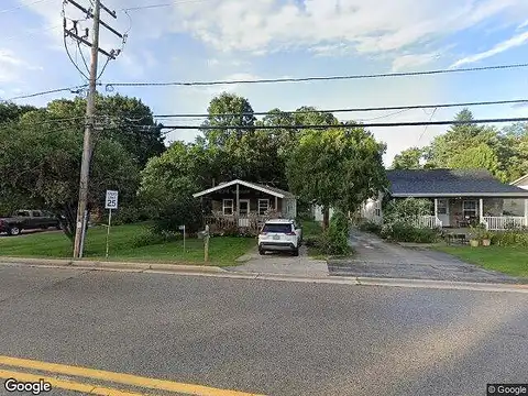 County Road Vv, HARTLAND, WI 53029