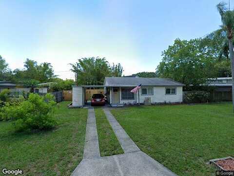 14Th, SAINT PETERSBURG, FL 33702