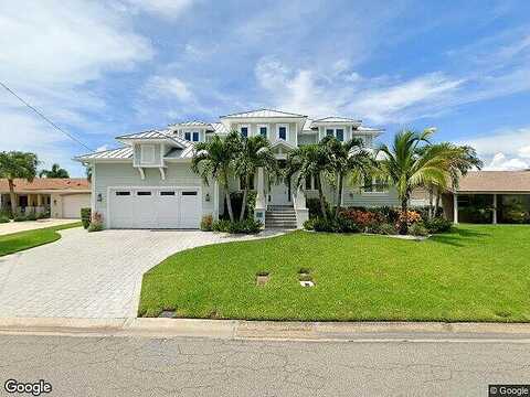 14Th, SAINT PETERSBURG, FL 33703