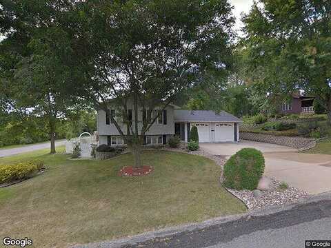Young, ONALASKA, WI 54650