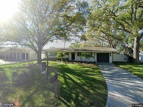 Twig, LARGO, FL 33774