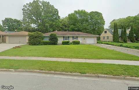 Evergreen, CEDARBURG, WI 53012